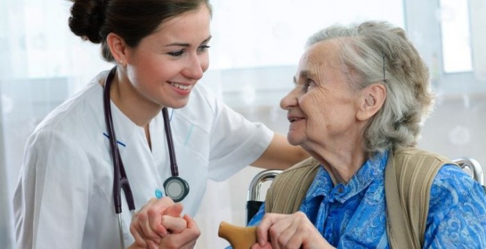 Quais são os exames para um check-up de rotina para idosos?